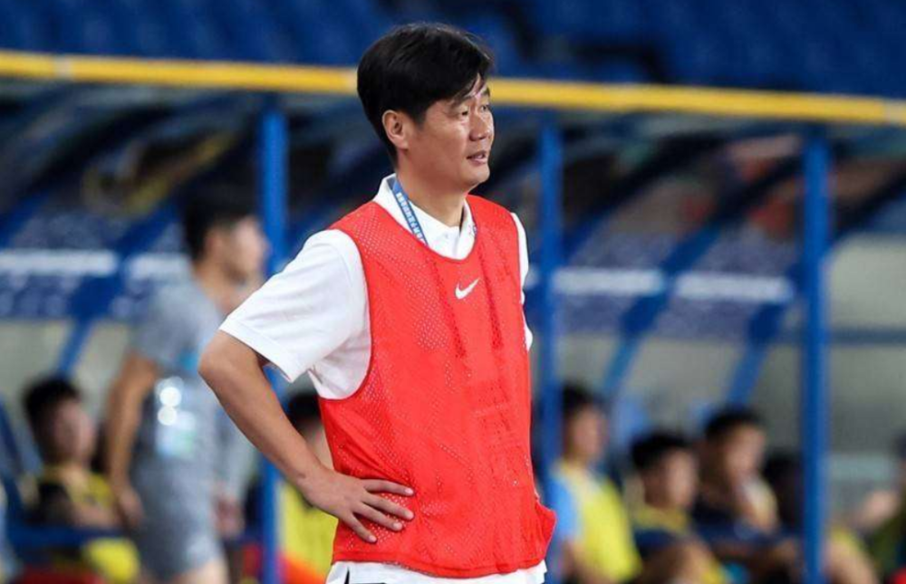 mk体育登录-今晚体能课后，辽宁本钢主帅复盘备战中超，赛场秩序良好，赛季目标并未改变