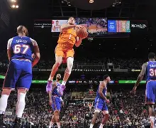 mk体育官网入口-菲尼克斯太阳发布备战花絮；转会期手感冰凉；NBA常规赛任务艰巨；医务组通报恢复